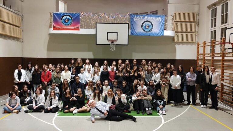 Film z naszej Wigilii i pierwszych urodzin.